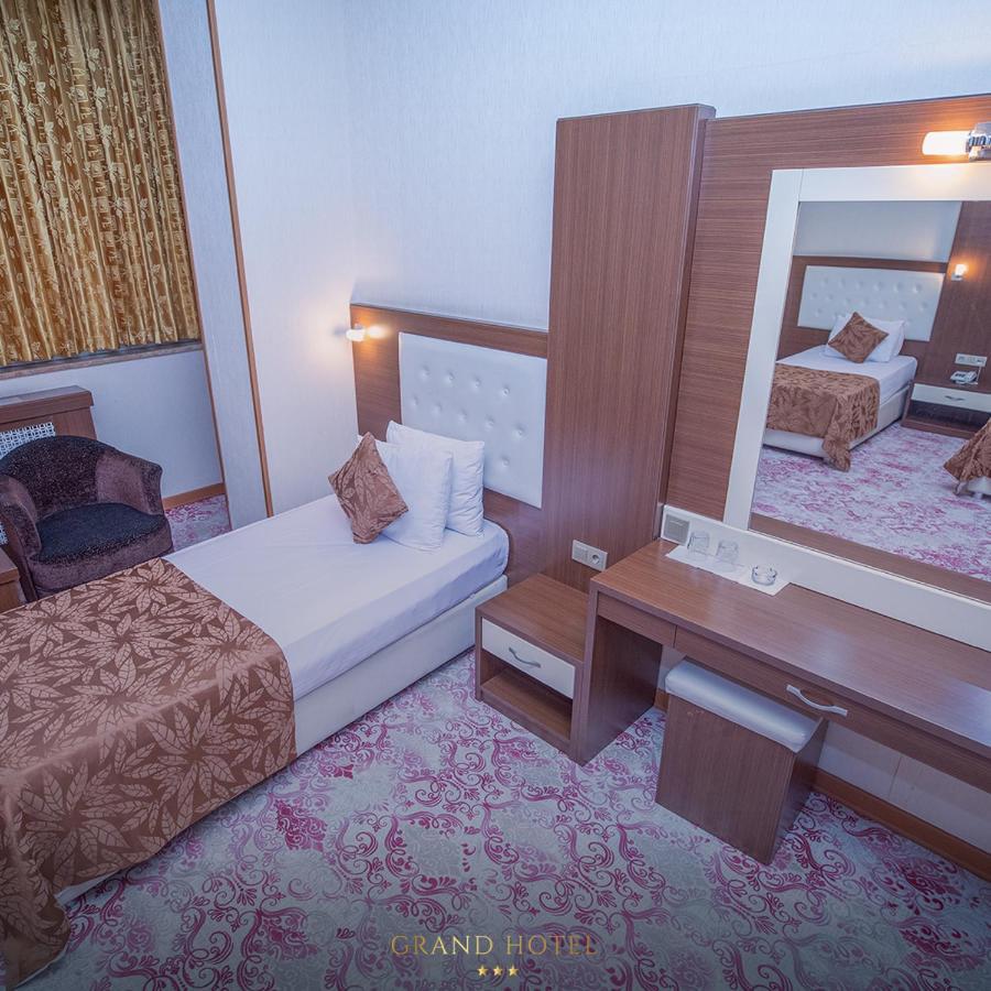 Grand Nakhchivan Hotel Buitenkant foto