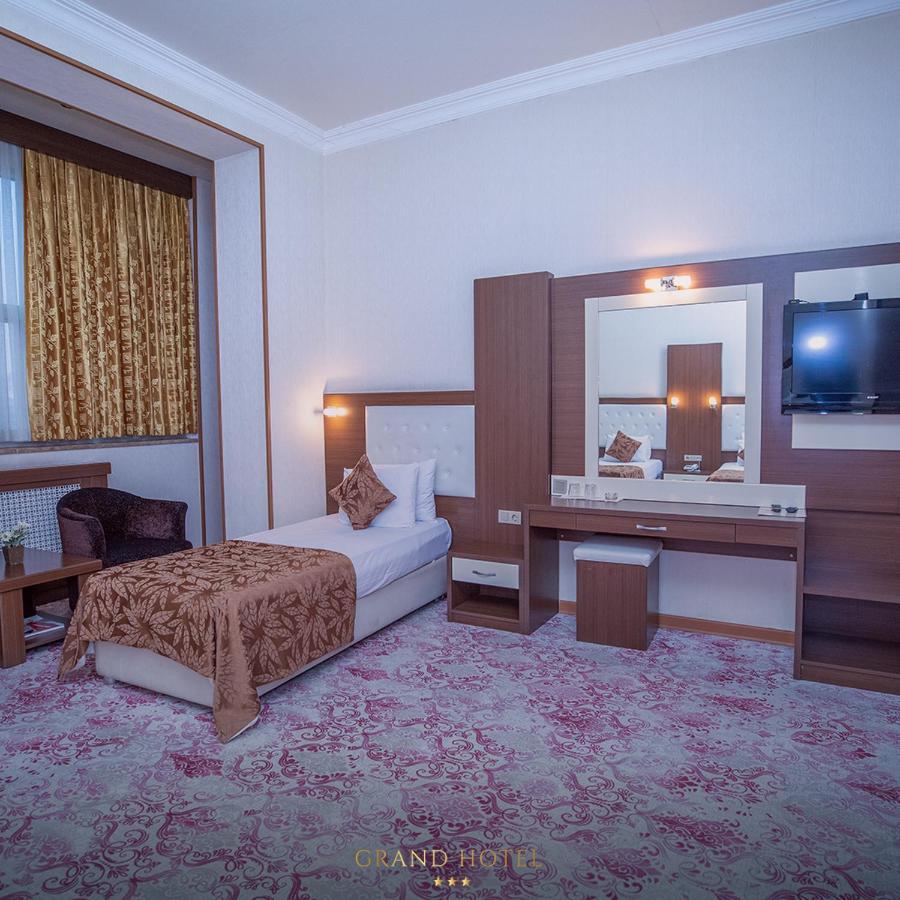 Grand Nakhchivan Hotel Buitenkant foto