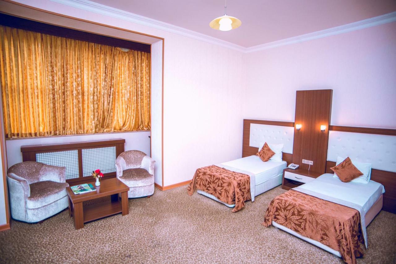 Grand Nakhchivan Hotel Buitenkant foto