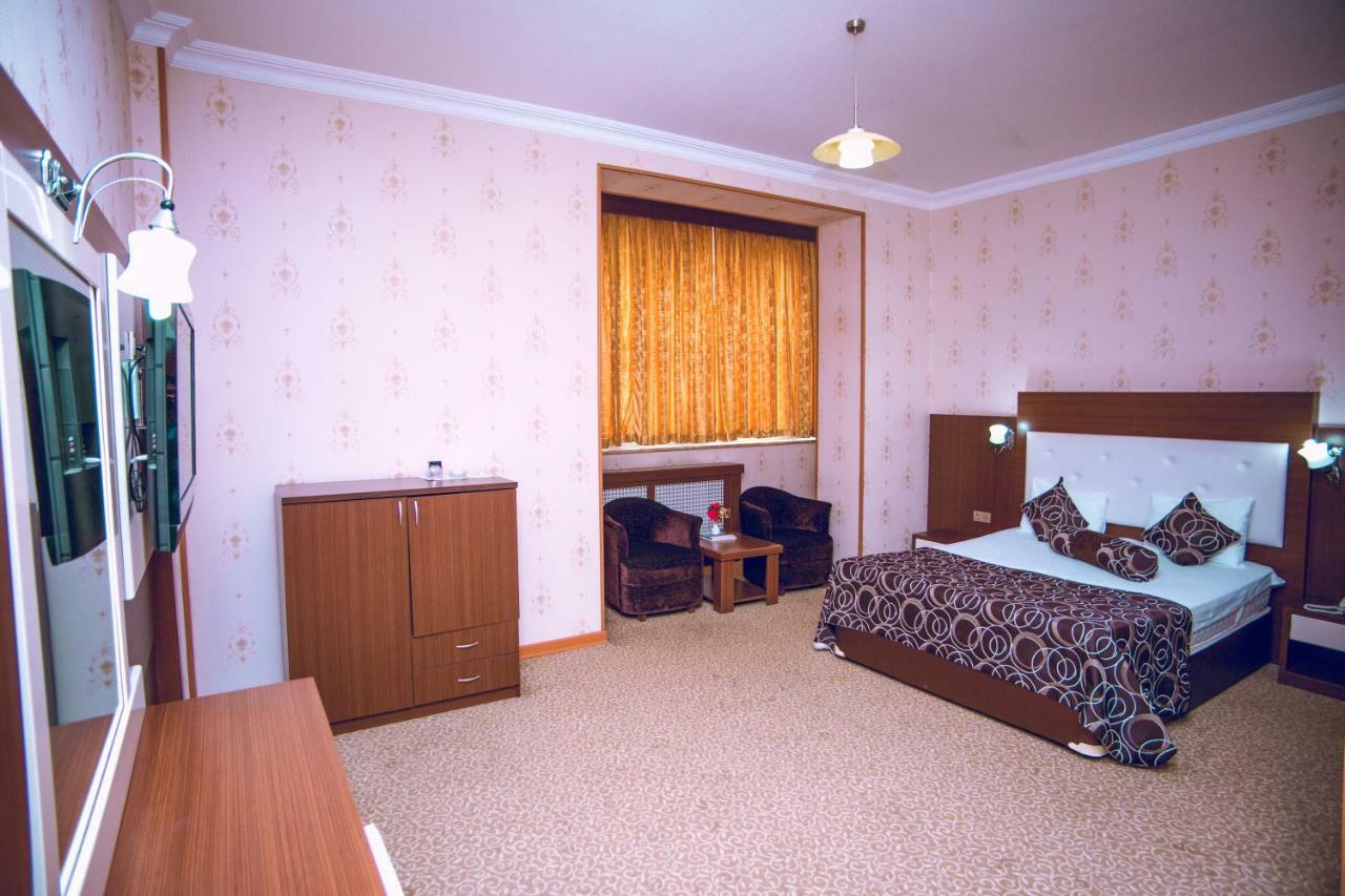 Grand Nakhchivan Hotel Buitenkant foto